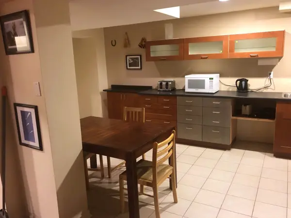 4833 Wild Rose ST #Basement Apartment, Mississauga, ON L5M 5M8
