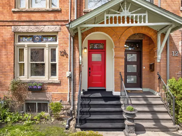 12 1/2 Melbourne AVE, Toronto W01, ON M6K 1K3