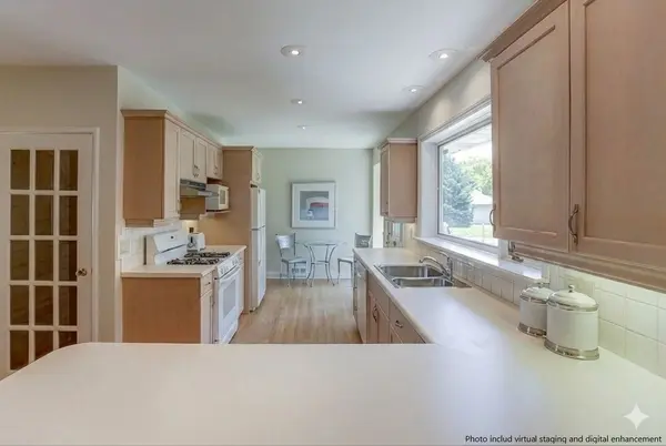 79 Anglesey BLVD, Toronto W08, ON M9A 3C2