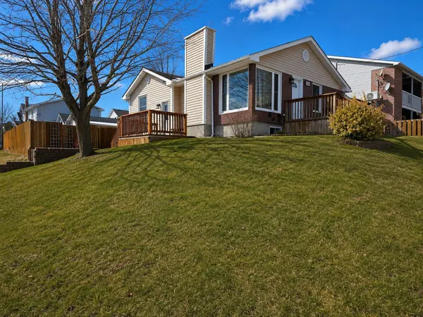 300 Gardener AVE, Cornwall, ON K6H 5H8