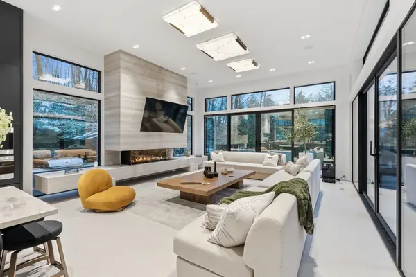 1013 Hall's RD #2, Muskoka Lakes, ON P0B 1J0