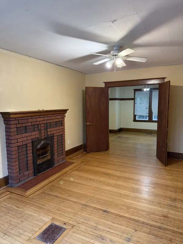 38 North Oval N/A #Upper, Hamilton, ON L8S 3Y6