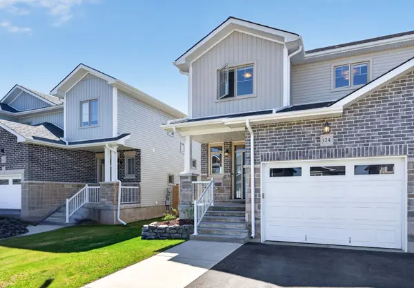 124 Hazlett ST, Loyalist, ON K7N 0C1