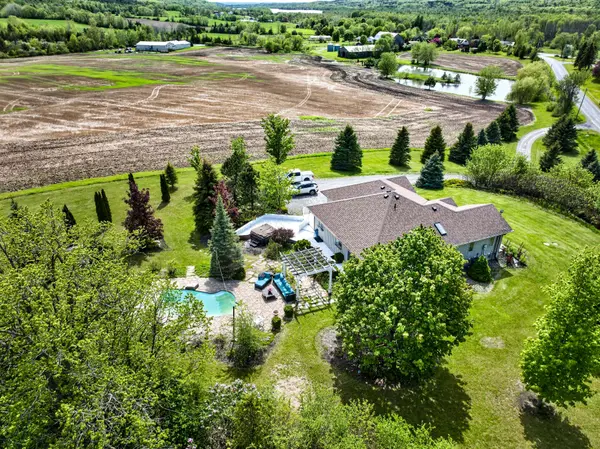 849 Oak Lake RD, Quinte West, ON K0K 3E0