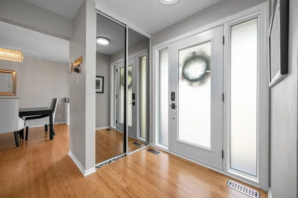 108 Plover LN, Britannia - Lincoln Heights And Area, ON K2B 8M2