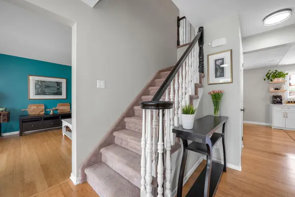 108 Plover LN, Britannia - Lincoln Heights And Area, ON K2B 8M2