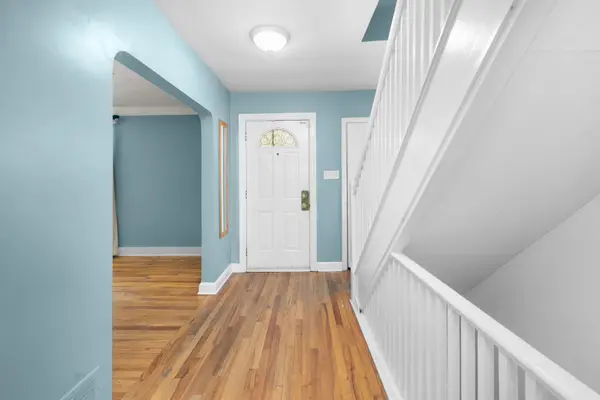 824 Byron AVE, Carlingwood - Westboro And Area, ON K2A 0H7