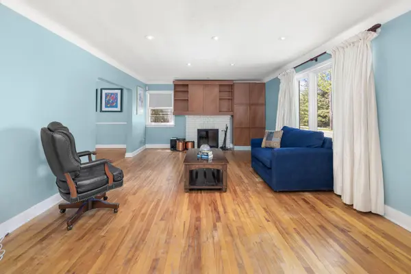 824 Byron AVE, Carlingwood - Westboro And Area, ON K2A 0H7