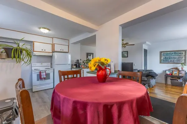 198 Harriet ST, Arnprior, ON K7S 2T1