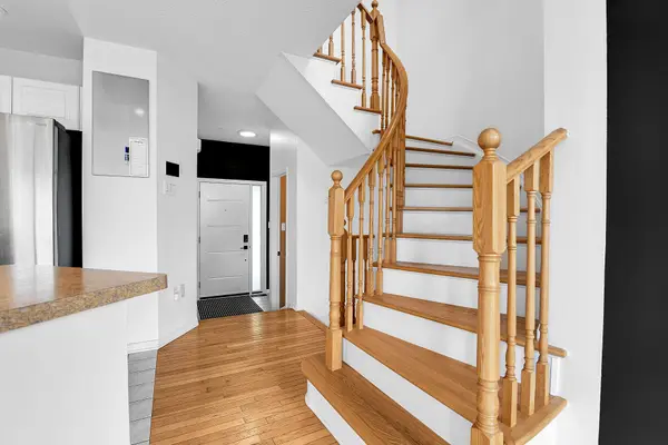4310 Sunwood CRES, Cyrville - Carson Grove - Pineview, ON K1J 1B9