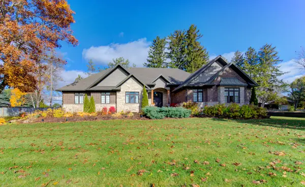 52 Edgehill DR, Kitchener, ON N2P 2C6