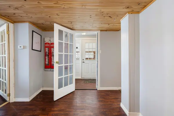 356 York ST, Kingston, ON K7K 1R9
