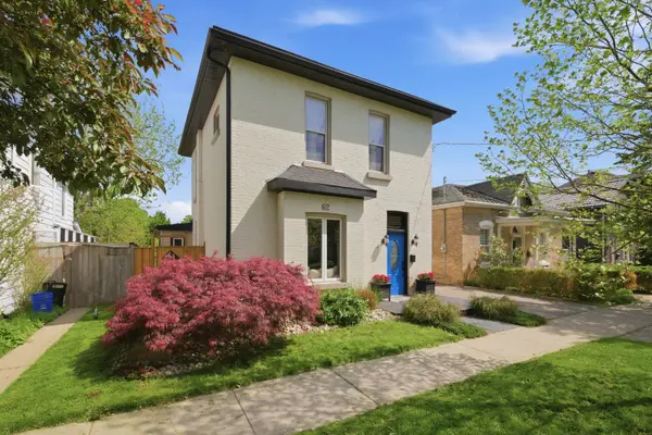 62 East AVE, Brantford, ON N3S 3L4