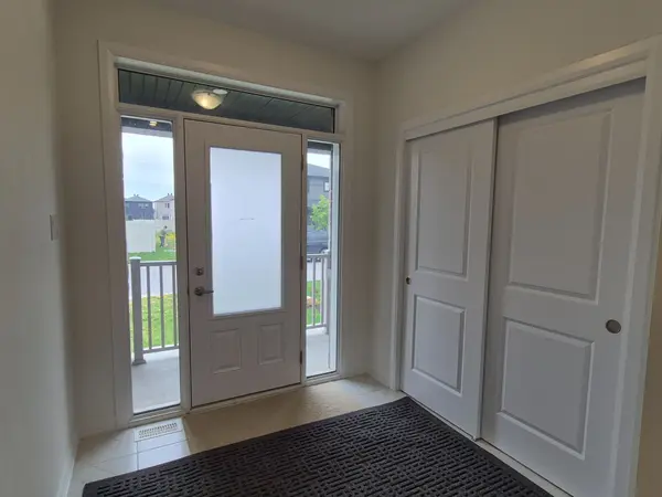 1005 Parabolica WAY, Kanata, ON K2T 0P8