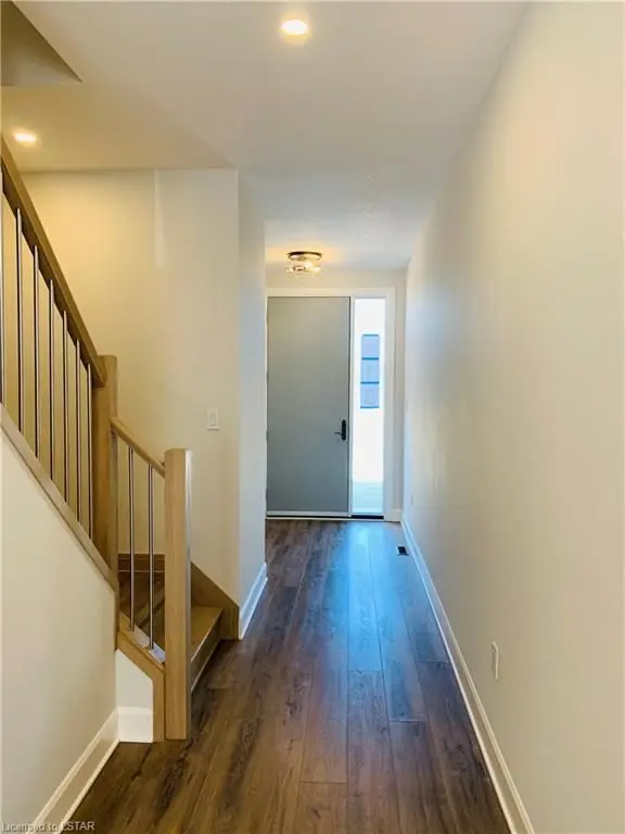 175 DOAN DR #111, Middlesex Centre, ON N0L 1R0