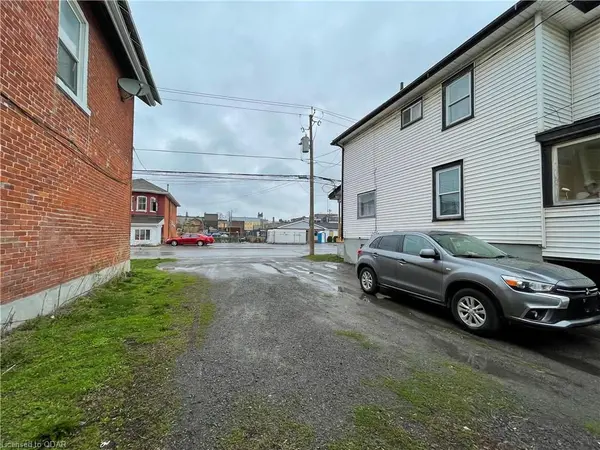 218 Coleman ST, Belleville, ON K8P 3H5
