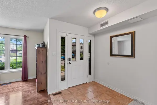 258 South Leaksdale CIR, London South, ON N6M 1K3