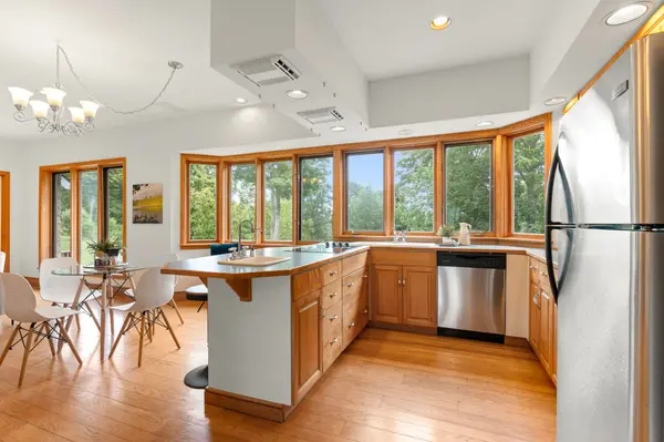 50 Everett RD, South Bruce Peninsula, ON N0H 2T0