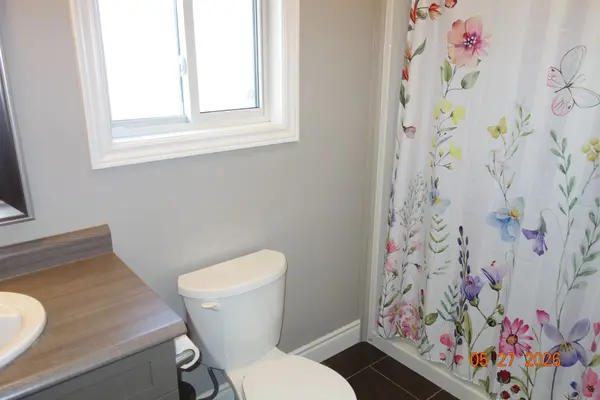 8 Abbott ST, Belleville, ON K8N 0K4