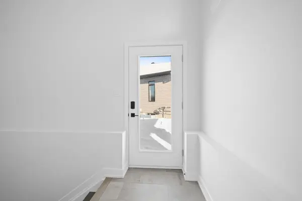 1102 Moore ST #2, Brockville, ON K6V 0H2