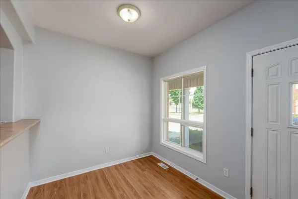 246 Spillsbury DR #401, Peterborough, ON K9K 0A1