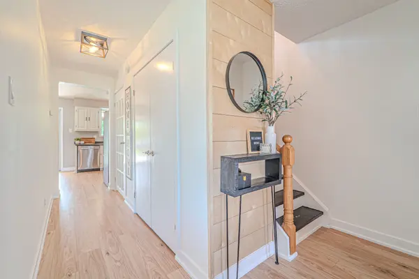 25 Birch CT, Kawartha Lakes, ON K9V 5J3