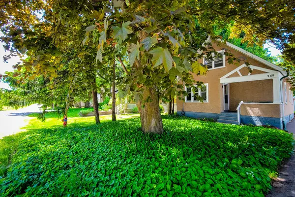 269 Carlisle RD, Hamilton, ON L0R 1H2