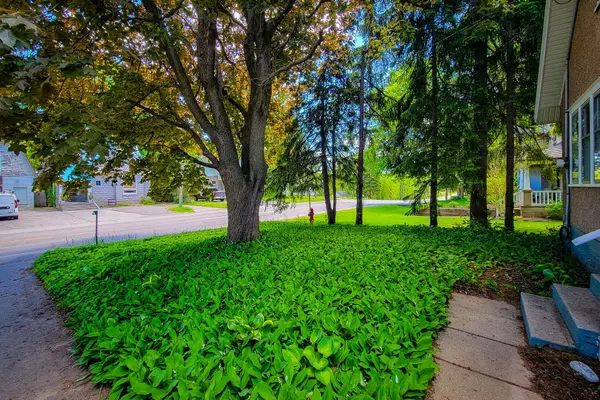 269 Carlisle RD, Hamilton, ON L0R 1H2