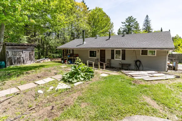244 South Mary Lake RD, Huntsville, ON P0B 1L0