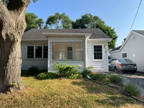 7 Third AVE, Kingston, ON K7K 2J4