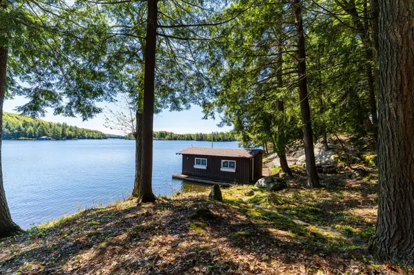 1901 Peninsula RD #21, Muskoka Lakes, ON P0B 1J0
