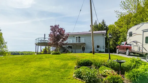 1123 Balmoral LN, Highlands East, ON K0M 1R0