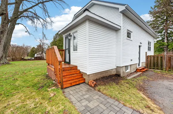 6074 Bank ST, Frontenac, ON K0H 2W0
