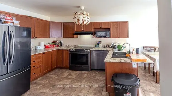 39 Chesapeake CRES, Barrhaven, ON K2J 0L5
