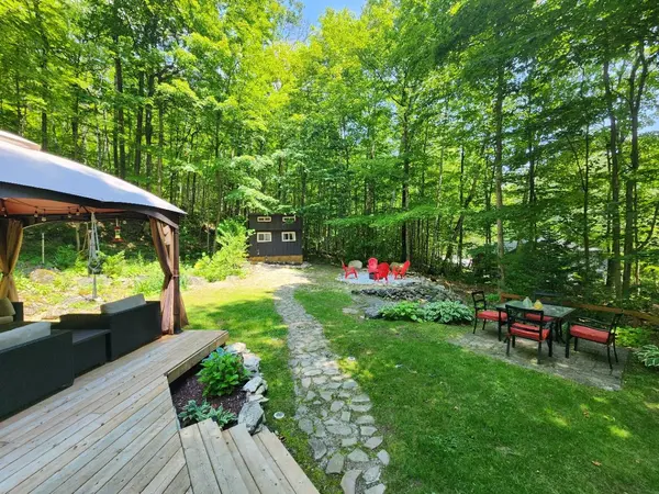 12 7th AVE, South Bruce Peninsula, ON N0H 2T0