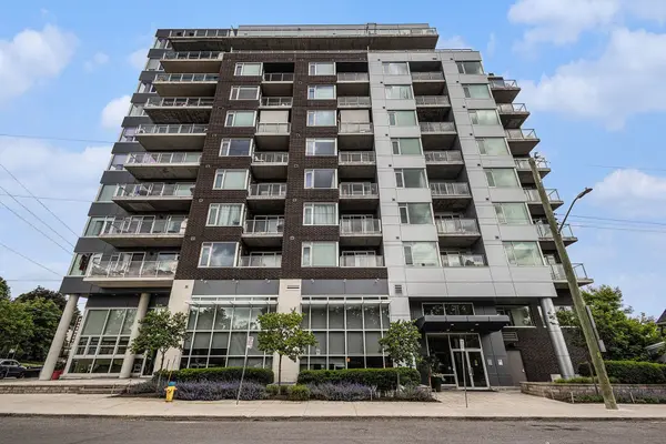 7 Marquette AVE #318, Vanier And Kingsview Park, ON K1L 8A7