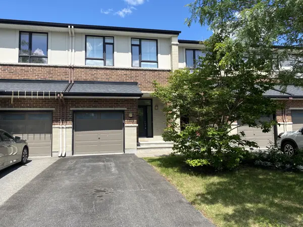 1119 TISCHART CRES, Kanata, ON K2T 0G4