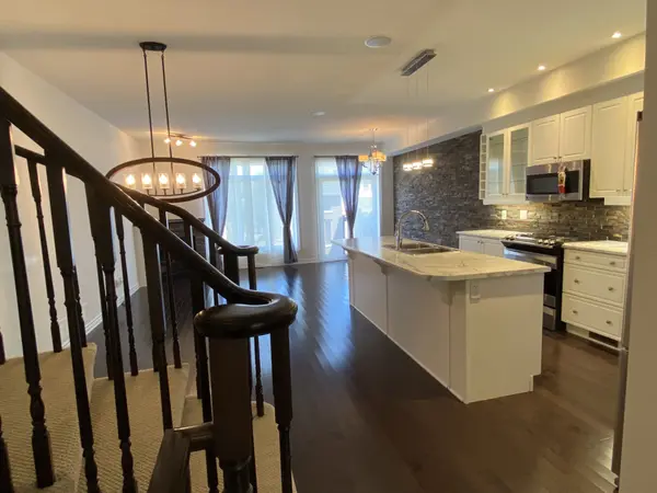 1119 TISCHART CRES, Kanata, ON K2T 0G4