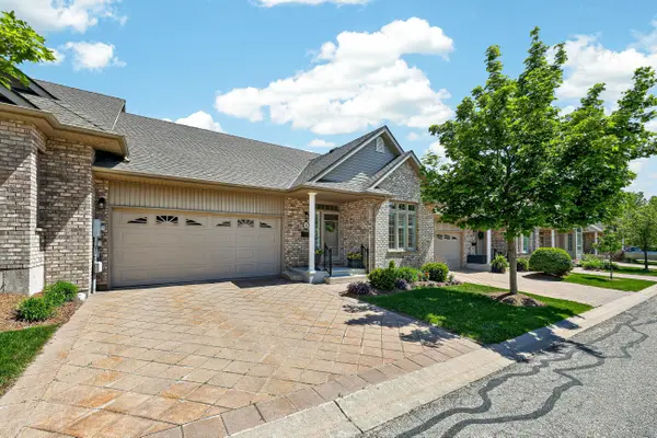 500 Lakeview DR #16, Woodstock, ON N4T 1W4