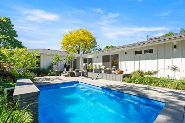 410 VICTORIA ST, Niagara-on-the-lake, ON L0S 1J0