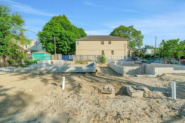 551 Edison AVE, Carlingwood - Westboro And Area, ON K2A 1V5