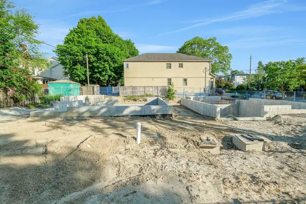 551 Edison AVE, Carlingwood - Westboro And Area, ON K2A 1V5