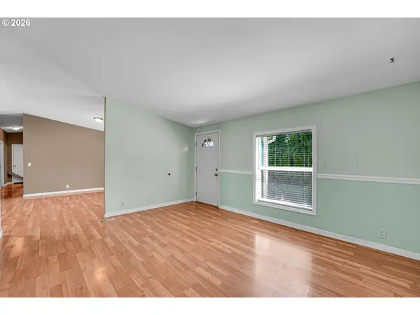 11105 MAIN ST NE #9, Donald, OR 97020