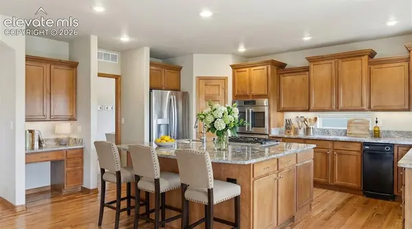 1630 Oakmont DR, Colorado Springs, CO 80921