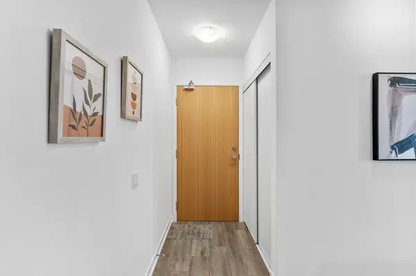 1787 St Clair AVE W #920, Toronto W03, ON M6N 0B7