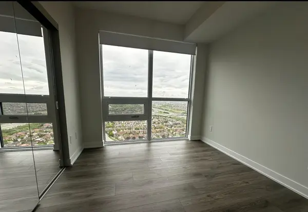 430 Square One DR #3806, Mississauga, ON L5B 0L6