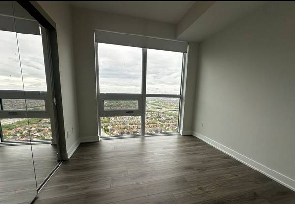 430 Square One DR #3806, Mississauga, ON L5B 0L6