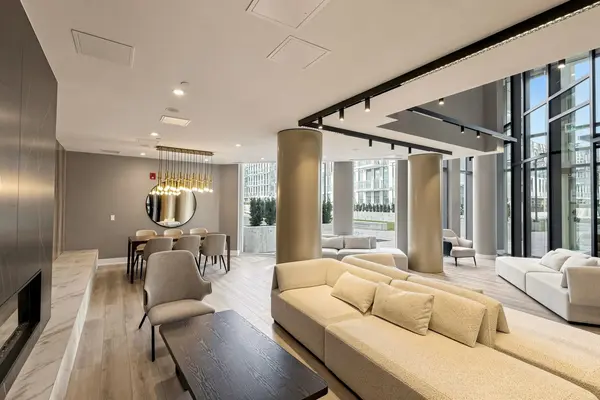 1005 Dundas ST E #347, Oakville, ON L6H 7E8