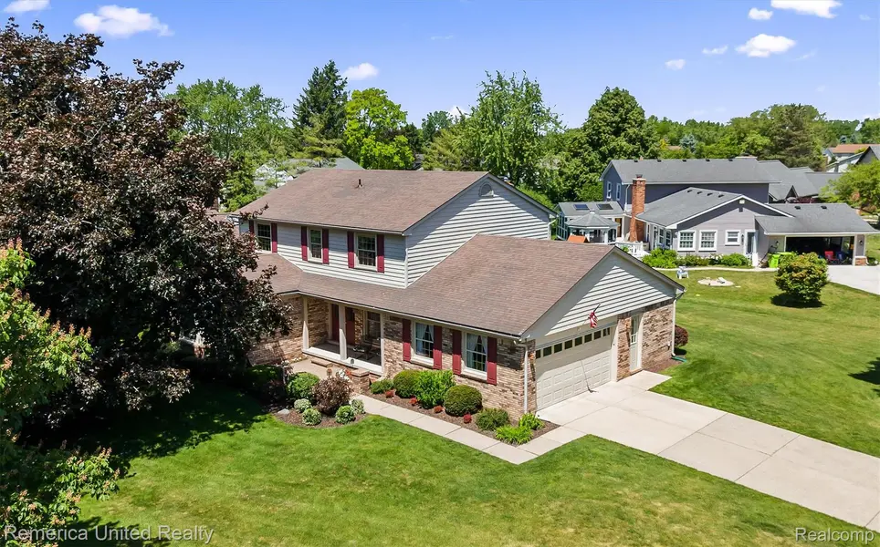 41300 Singh BLVD, Novi, MI 48375