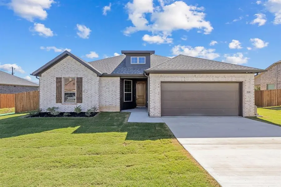 2110 Briarwood, Bridgeport, TX 76426